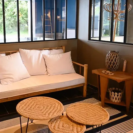 Le Domaine Des Agapanthes - Spa 度假居 *